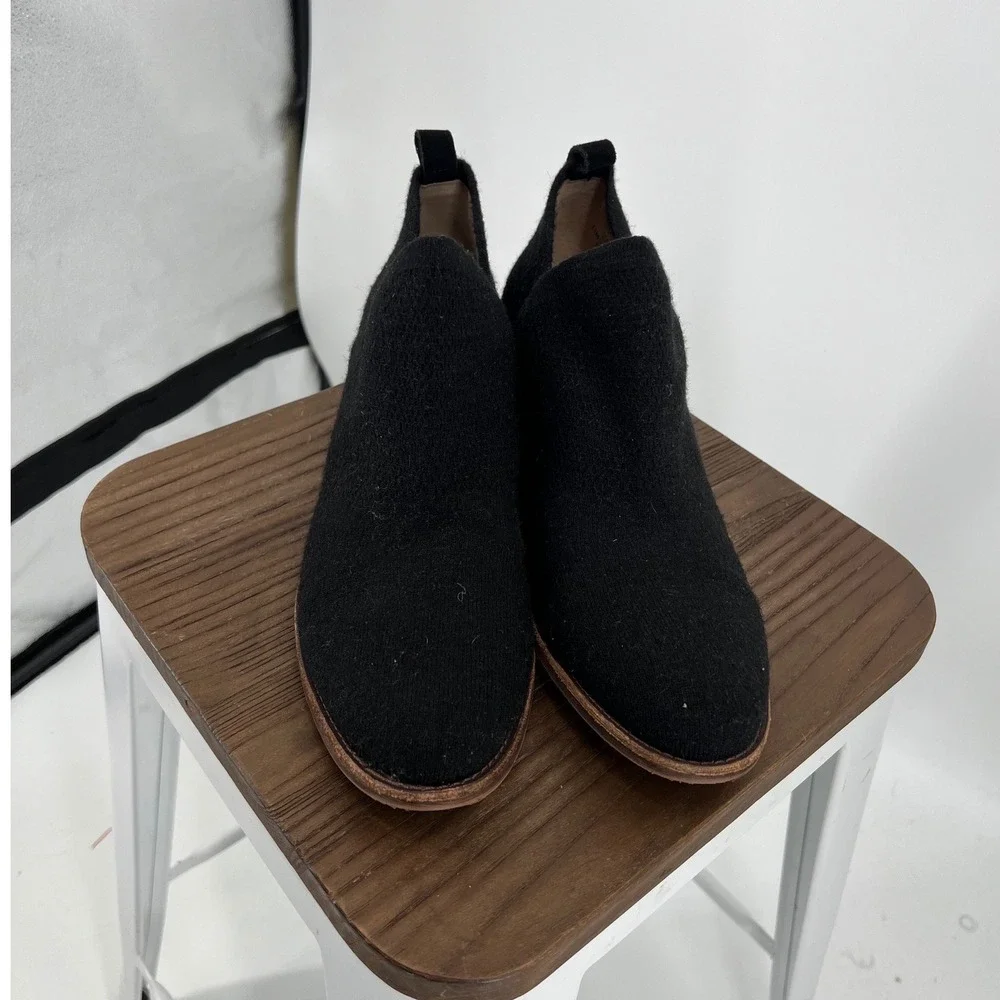 Söfft Black Wool Blend V-Cut Ankle Booties Block Heel, Size 7